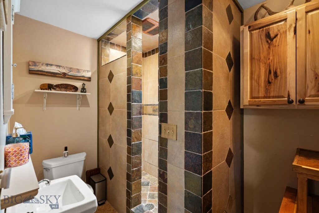 1010 W Babcock Street, Bozeman MT 59715