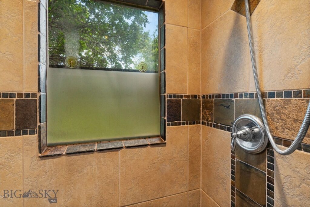 1010 W Babcock Street, Bozeman MT 59715