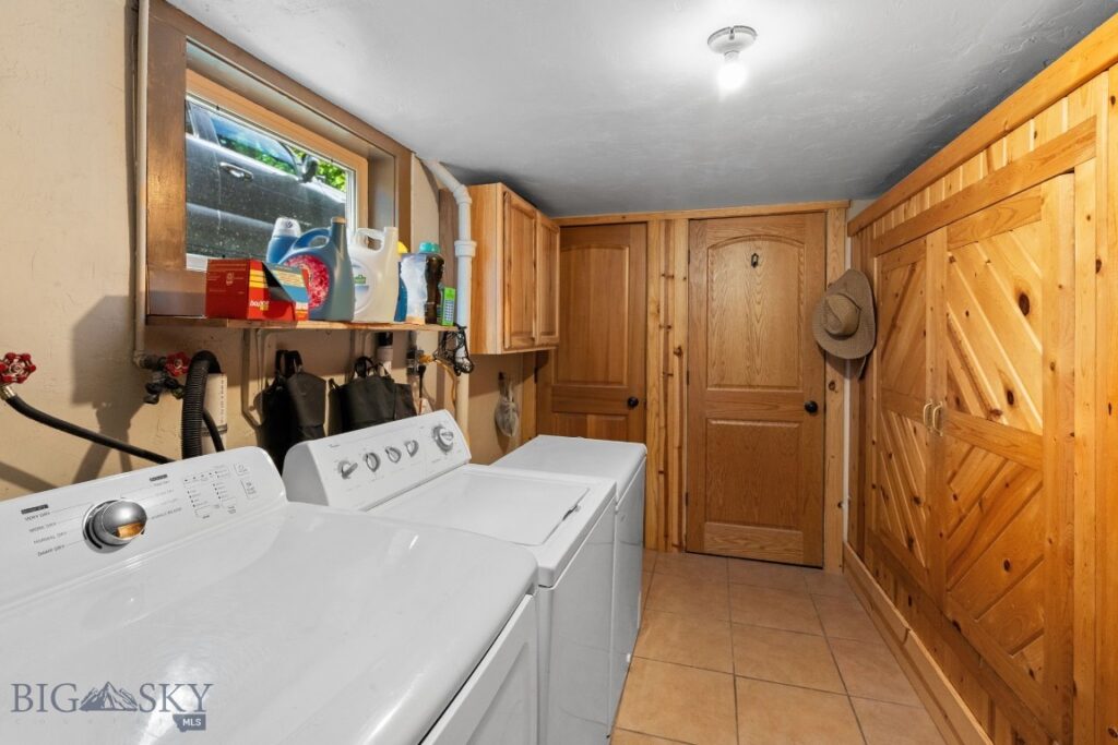 1010 W Babcock Street, Bozeman MT 59715