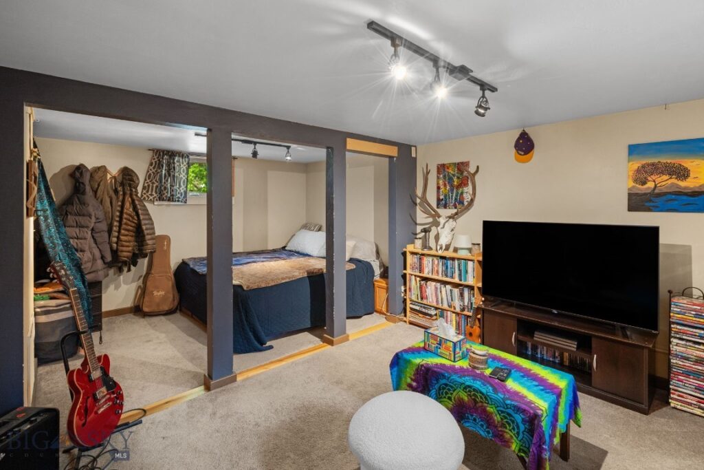 1010 W Babcock Street, Bozeman MT 59715