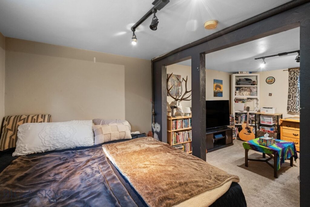 1010 W Babcock Street, Bozeman MT 59715