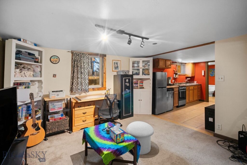 1010 W Babcock Street, Bozeman MT 59715