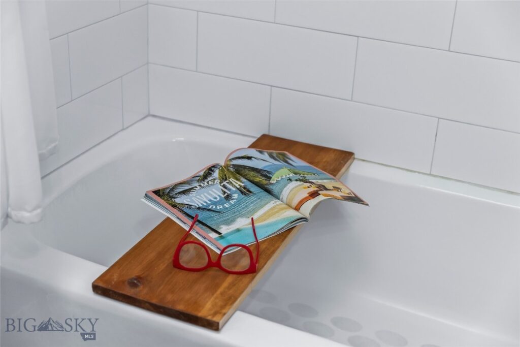 512 Fieldstone Drive, Bozeman MT 59715