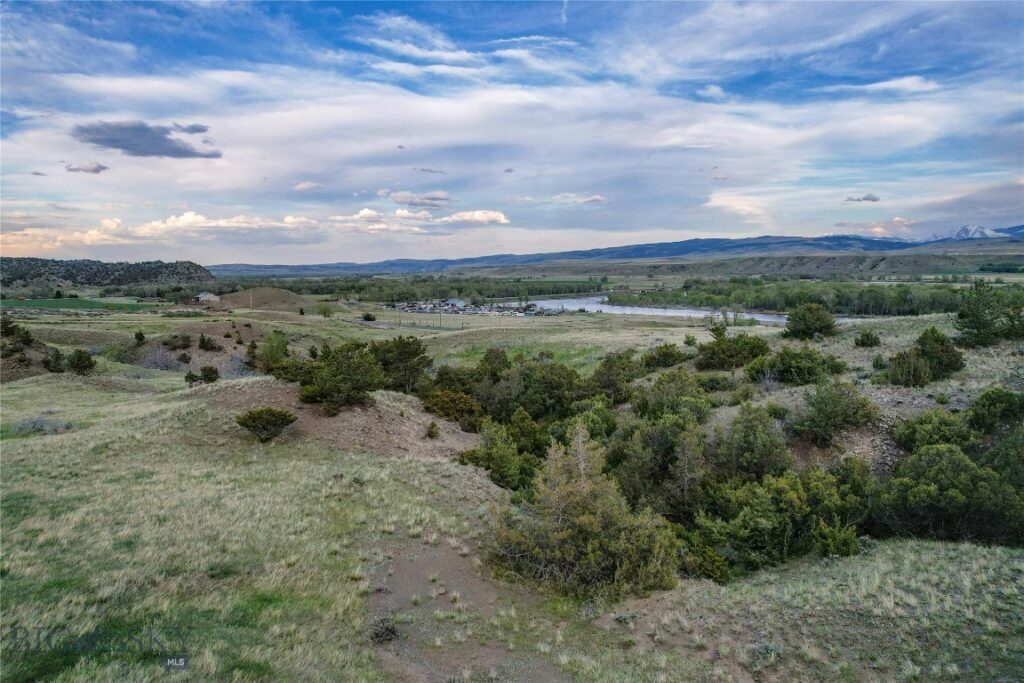 TR 6 Wheatgrass Road, Livingston MT 59047