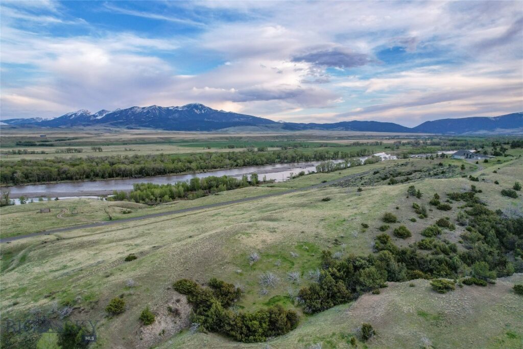TR 6 Wheatgrass Road, Livingston MT 59047